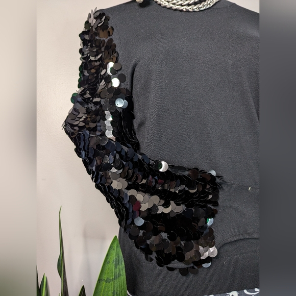 INC/ INTERNATIONAL CONCEPT/ BLACK SEQUENCE SLEEVE DETAIL - Picture 2 of 2